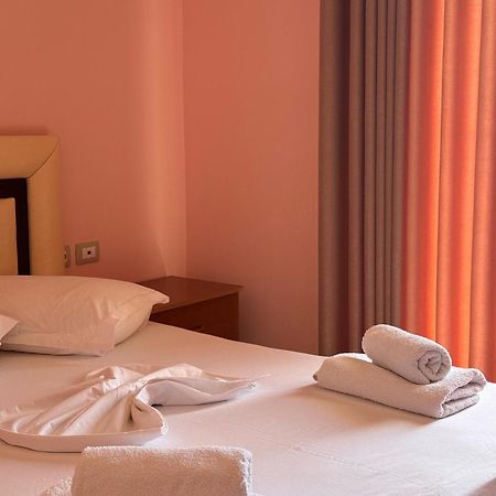Amelia Apartments Ksamil Esterno foto
