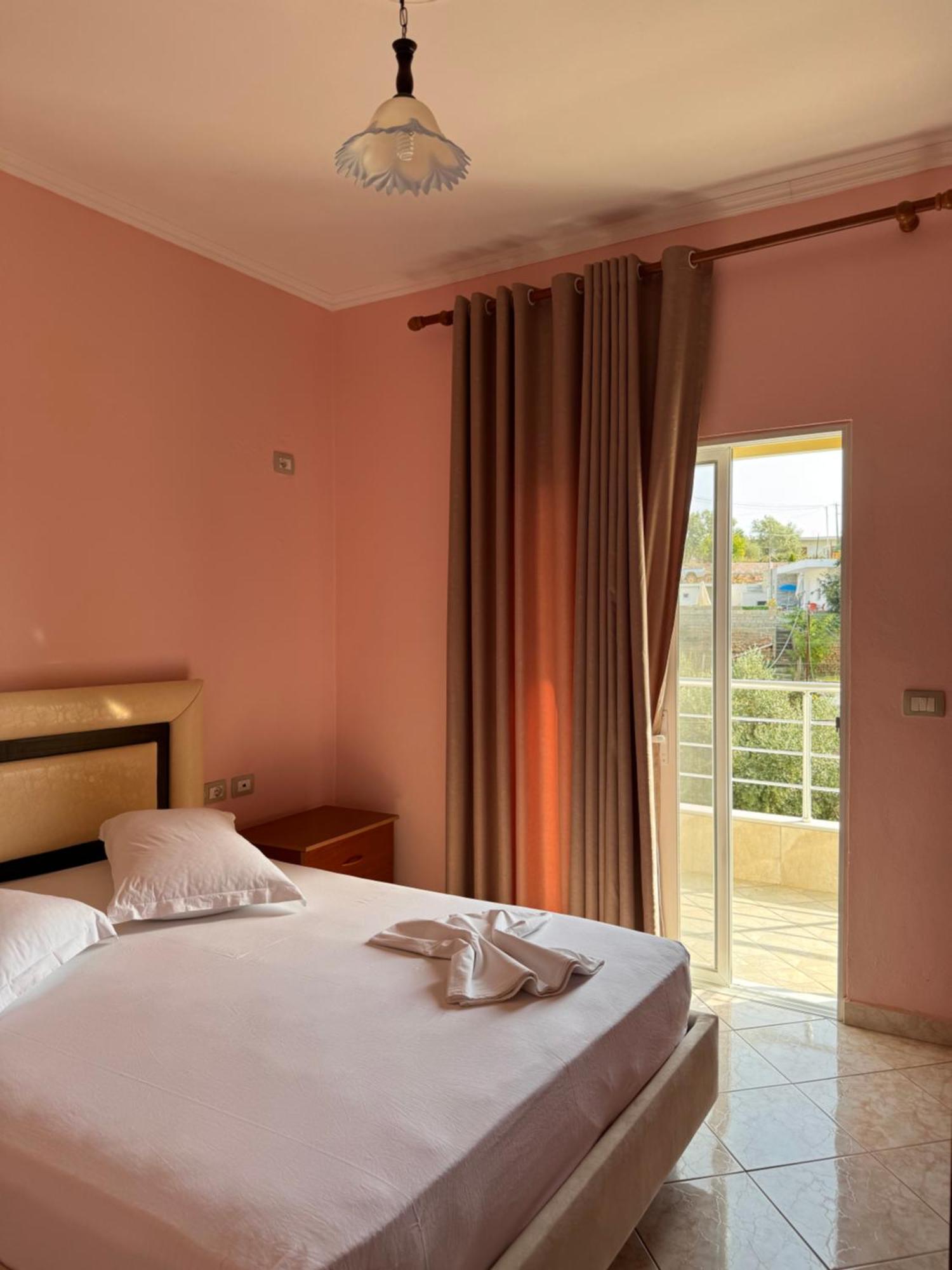 Amelia Apartments Ksamil Esterno foto