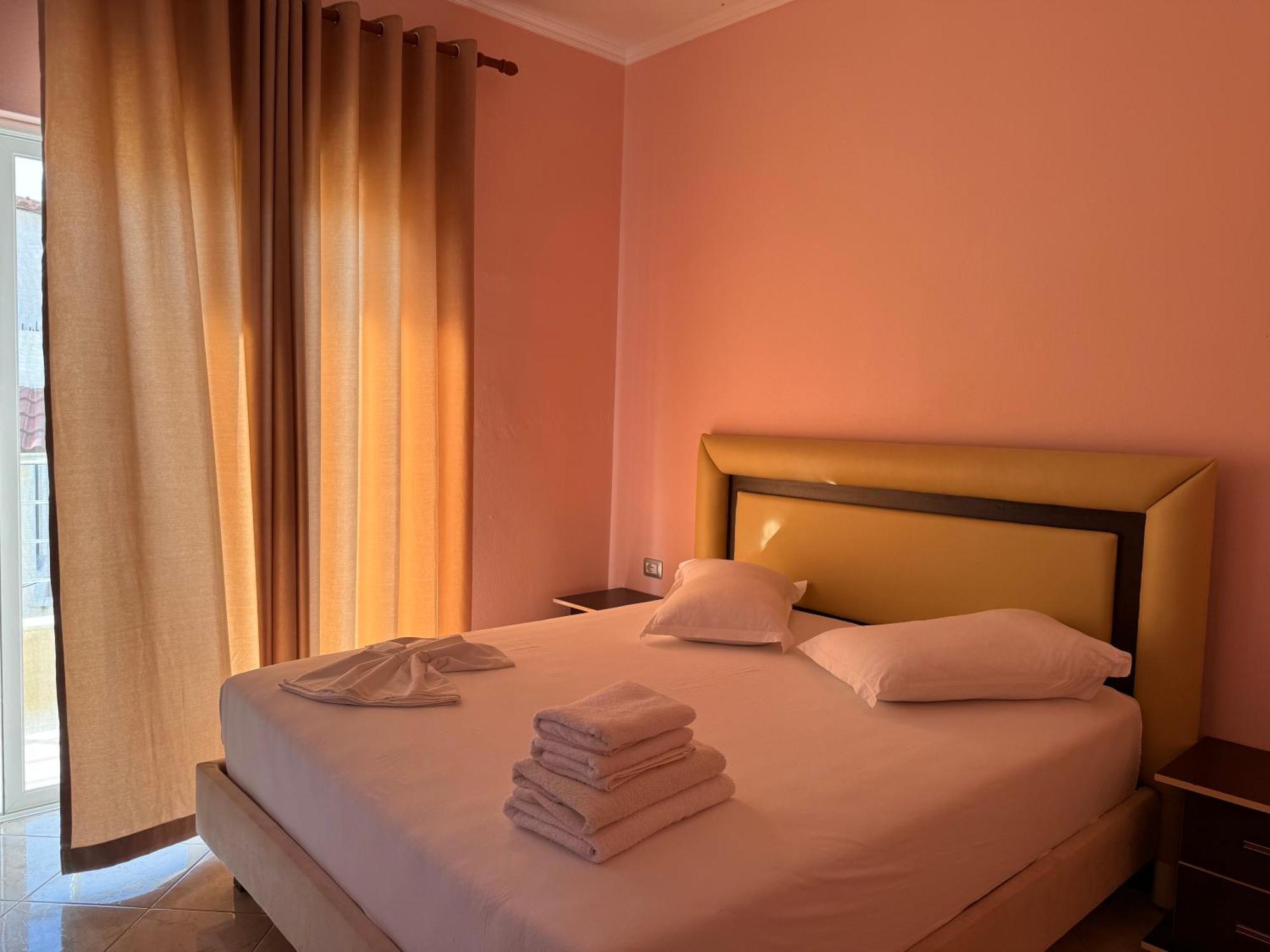 Amelia Apartments Ksamil Esterno foto